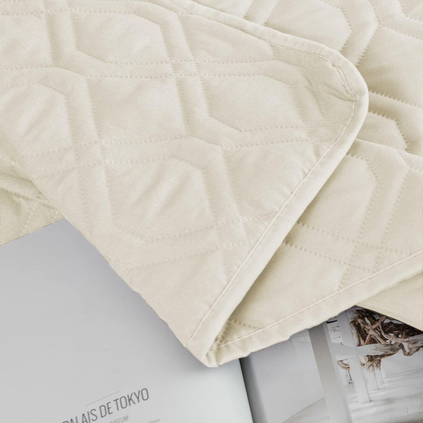 Ameritex Waterproof Blanket Reversible Dog Bed Cover Pet Blanket for Furniture Bed Couch Sofa - Pet Explorer