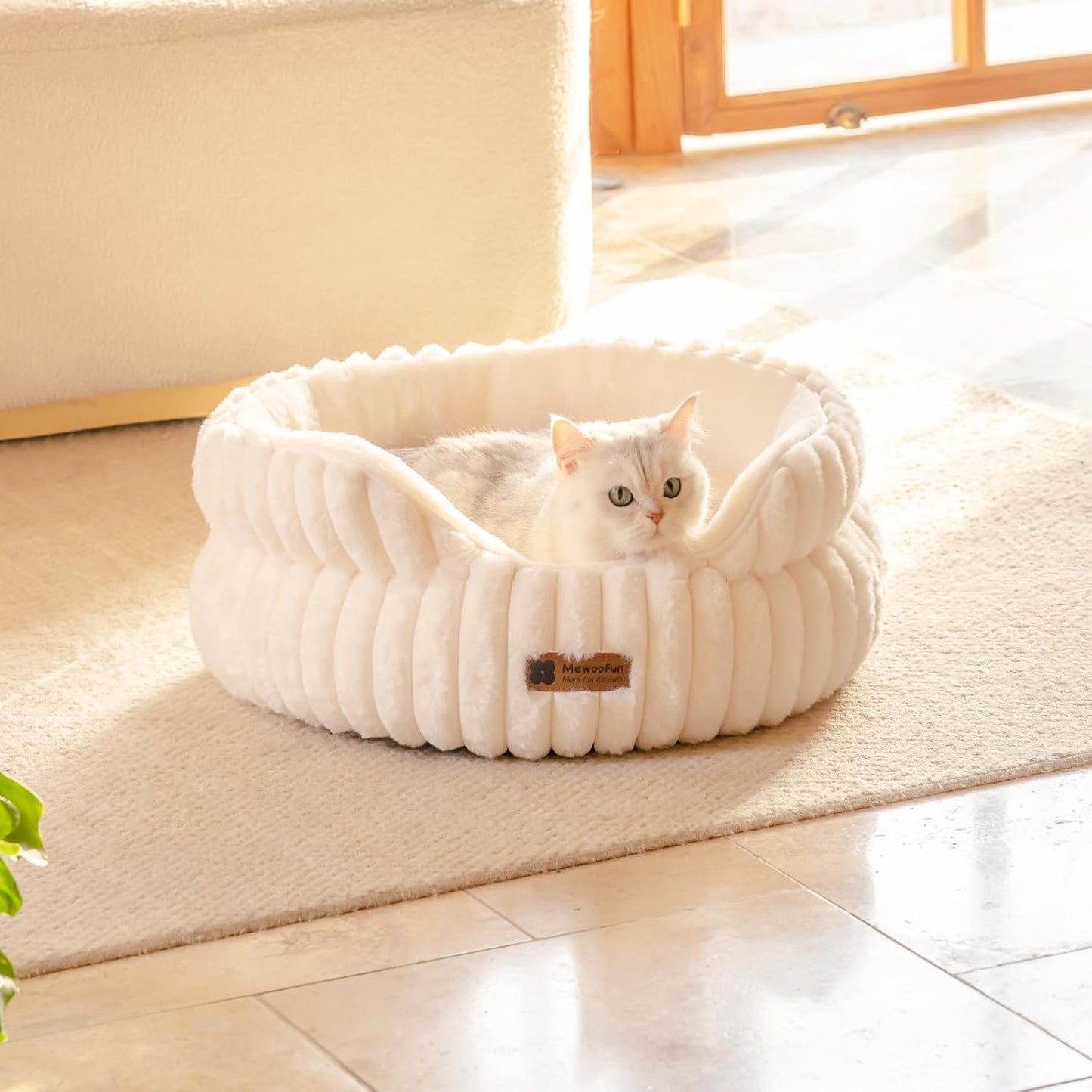 MEWOOFUN Cat Beds for Indoor Cats, Washable Dog Bed for Small Dogs, Round Pet Bed for Puppy and Kitten with Anti-Slip Bottom (Beige, 20"x20"x8") - Pet Explorer
