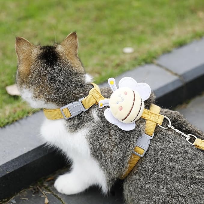 Cat Harness and Leash Set, Cat Harness Escape Proof, Rabbit Harness and Leash Set, Costumes for Cats and Bunny (A, Large)