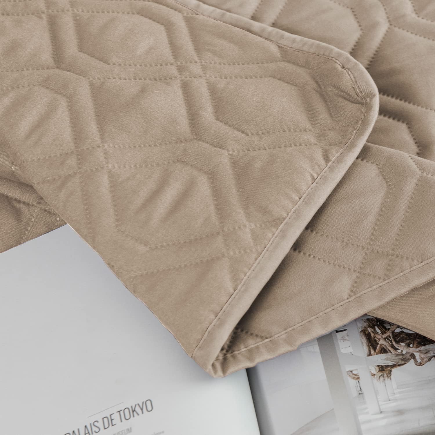 Ameritex Waterproof Blanket Reversible Dog Bed Cover Pet Blanket for Furniture Bed Couch Sofa - Pet Explorer