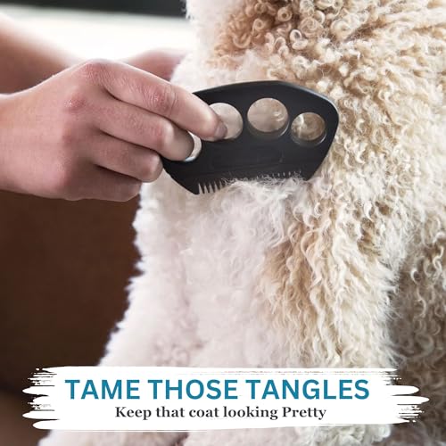 The Fur Hero Pet hair comb