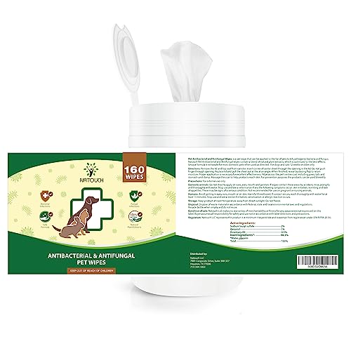 Antifungal and Antibacterial All Natural Wipes for Dogs & Cats