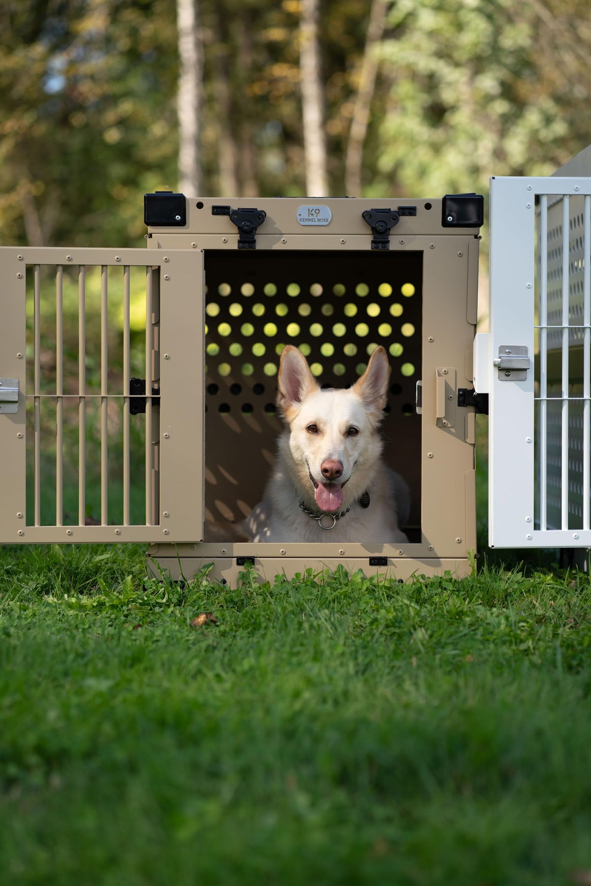 Aluminum Collapsible Dog Crate (Tan / 34.6"L x 25.2"W x 28.9"H)