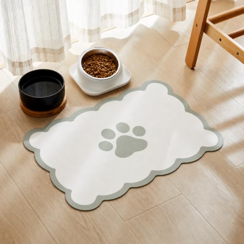 Scalloped Dog Feeding Mat (Sage / 19"L x 14"W)