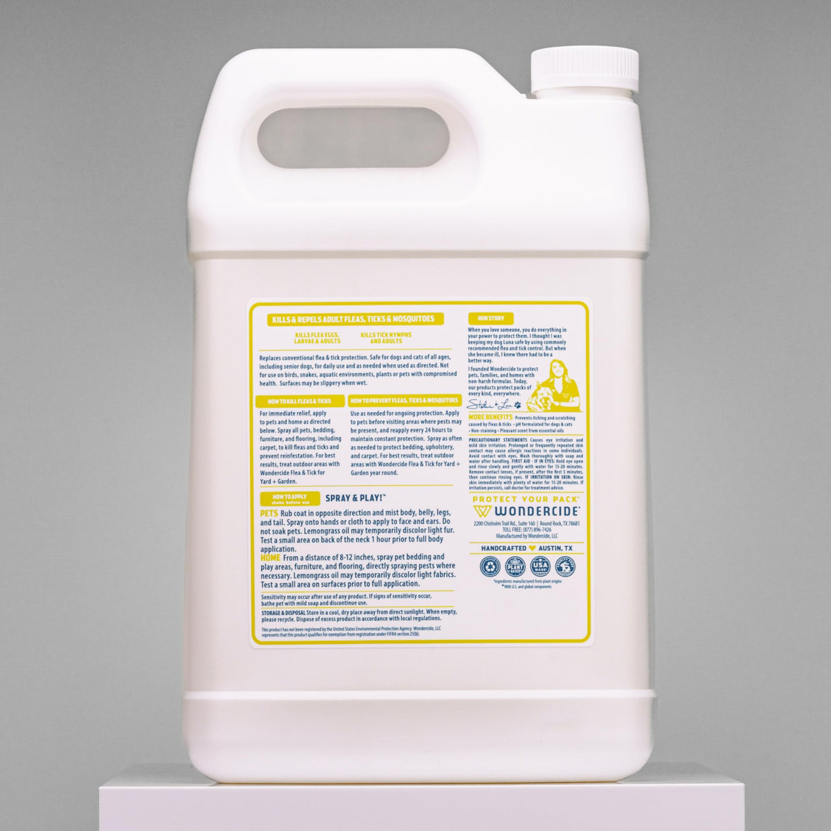 Flea Tick & Mosquito Spray for Pets & Home (128 Fl Oz / Lemongrass)