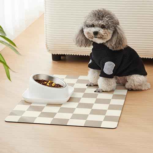 Checkered Dog Feeding Mat (24"L x 16"W / Khaki)