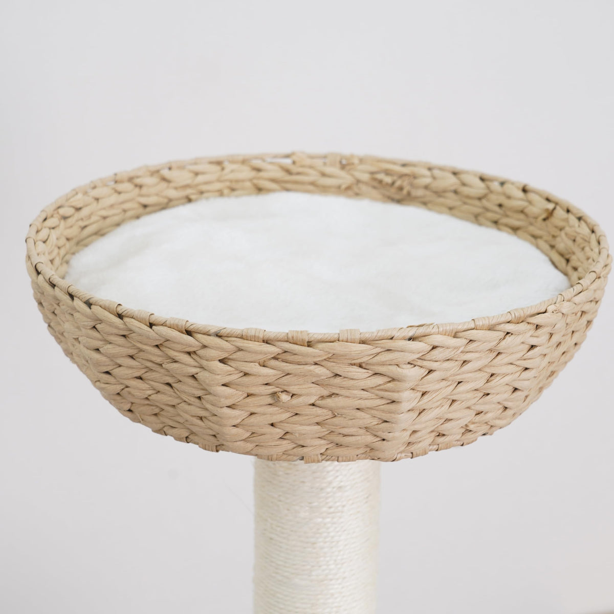 Handwoven Cat Tree with 2 Basket Beds & Sisal Scratching Posts (Beige)