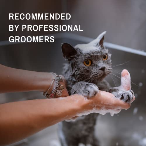 Tear Stain Facial Cleanser for Dogs and Cats. Washes Away Crusty Eye Debris (128 fl. oz.)