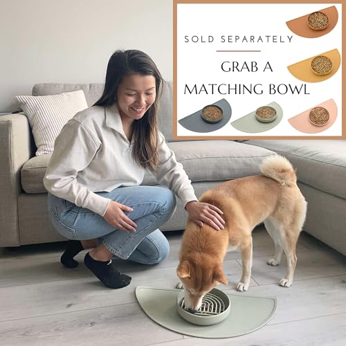 Silicone Dog Food Mat (Blush / Large)