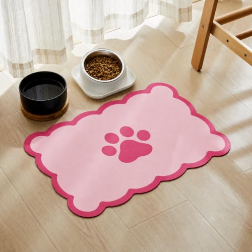 Scalloped Dog Feeding Mat (Coral / 19"L x 14"W)
