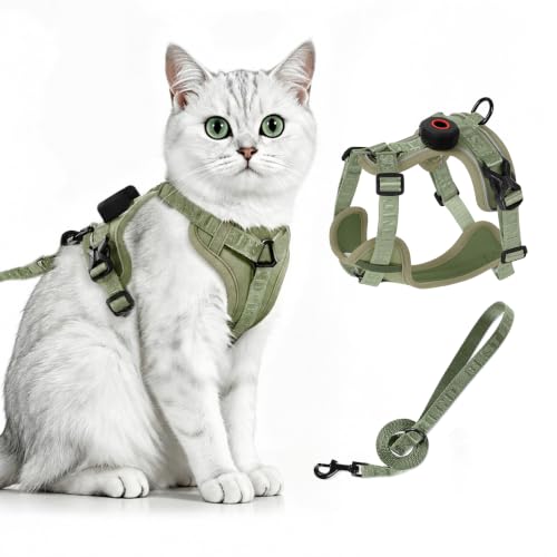 Cat Harness Leash Set with AirTag Holder (Green for Airtag / M)