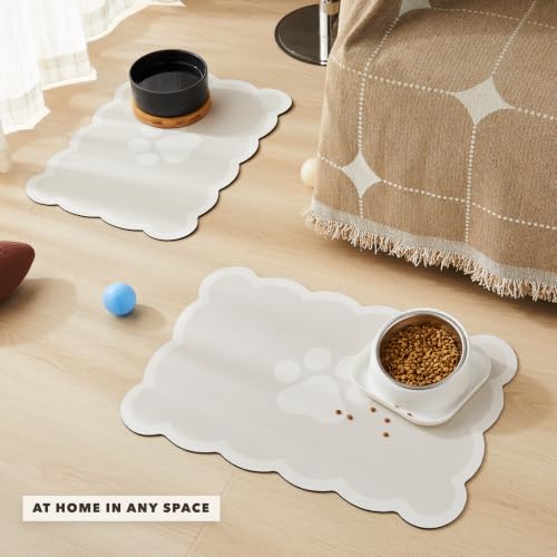 Scalloped Dog Feeding Mat (Khaki / 19"L x 14"W)