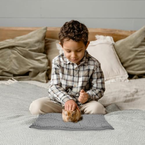 8 Pcs Guinea Pig Liner Washable Rabbit Cage Liner 16x12 Inch Guinea Pig Fleece Mats Reusable Bedding Pee Pads for Small Animals (Gray, Green, Pink, Blue)