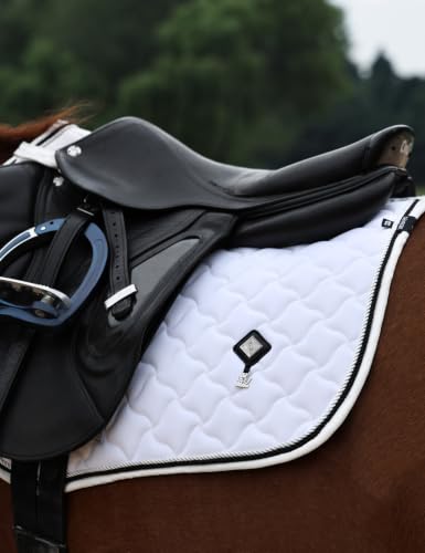 Close Contact Saddle Pad for Horses (White)