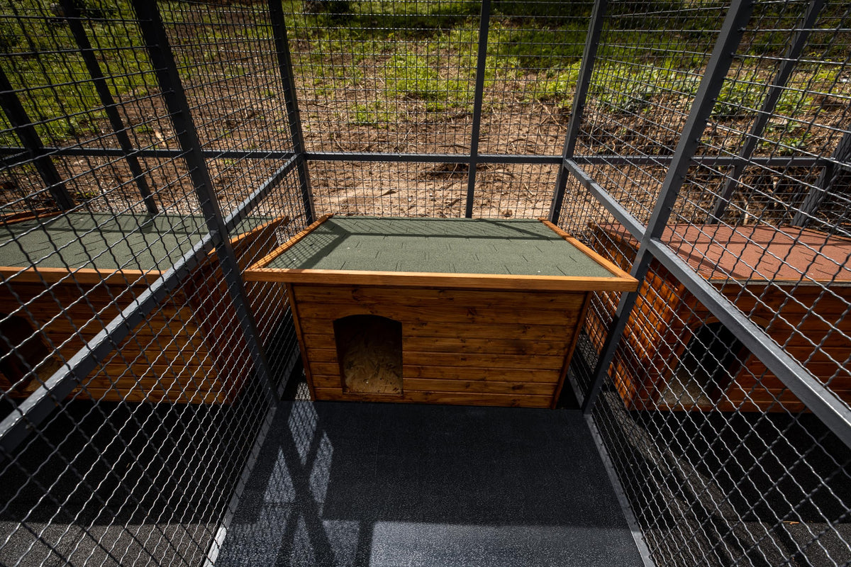 Horse Stall Mat 42in. x 72in. Black Rubber Flooring Mat (Black)